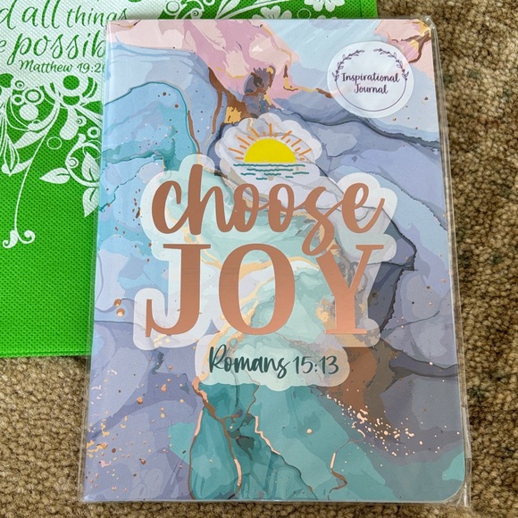 NWT Green Tote Bag and Inspirational Notebook Set - Picture 3 of 8